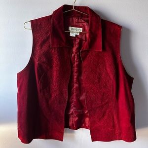 COLDWATER Creek Red Floral Embossed Leather Vest Size XL